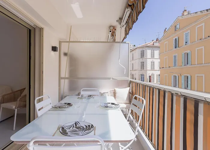 7 Pradignac By Halldis