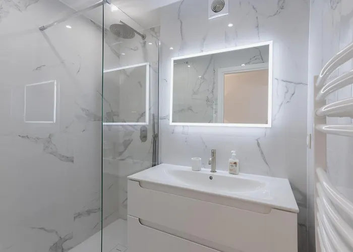 7 Pradignac By Halldis *