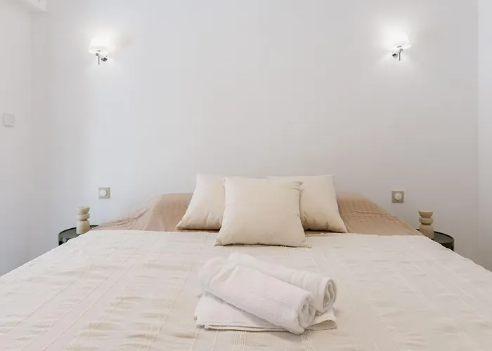 7 Pradignac By Halldis كان