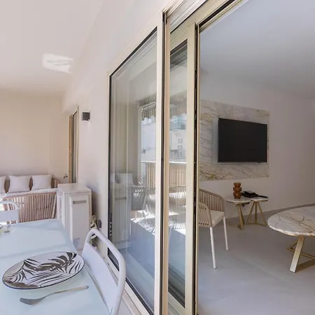 7 Pradignac By Halldis *